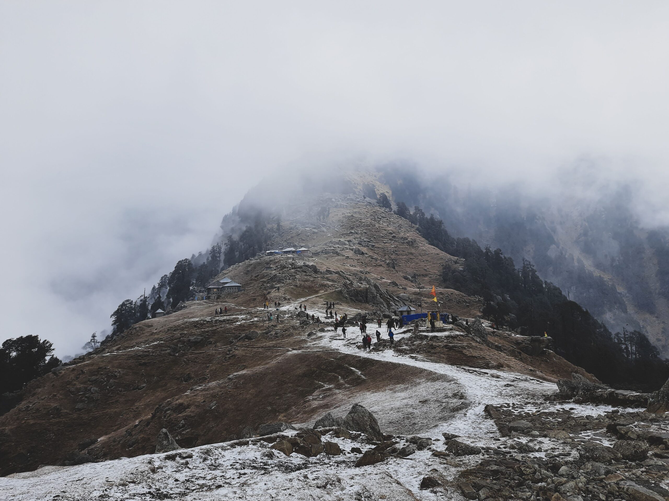 triund-trek-winter